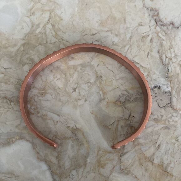 Copper Cuff Bracelet Unisex - Picture 3 of 5